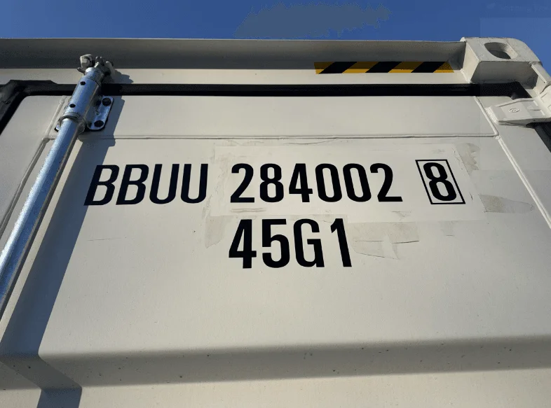 24 x 8 x 9.5 High Cube new shipping storage container